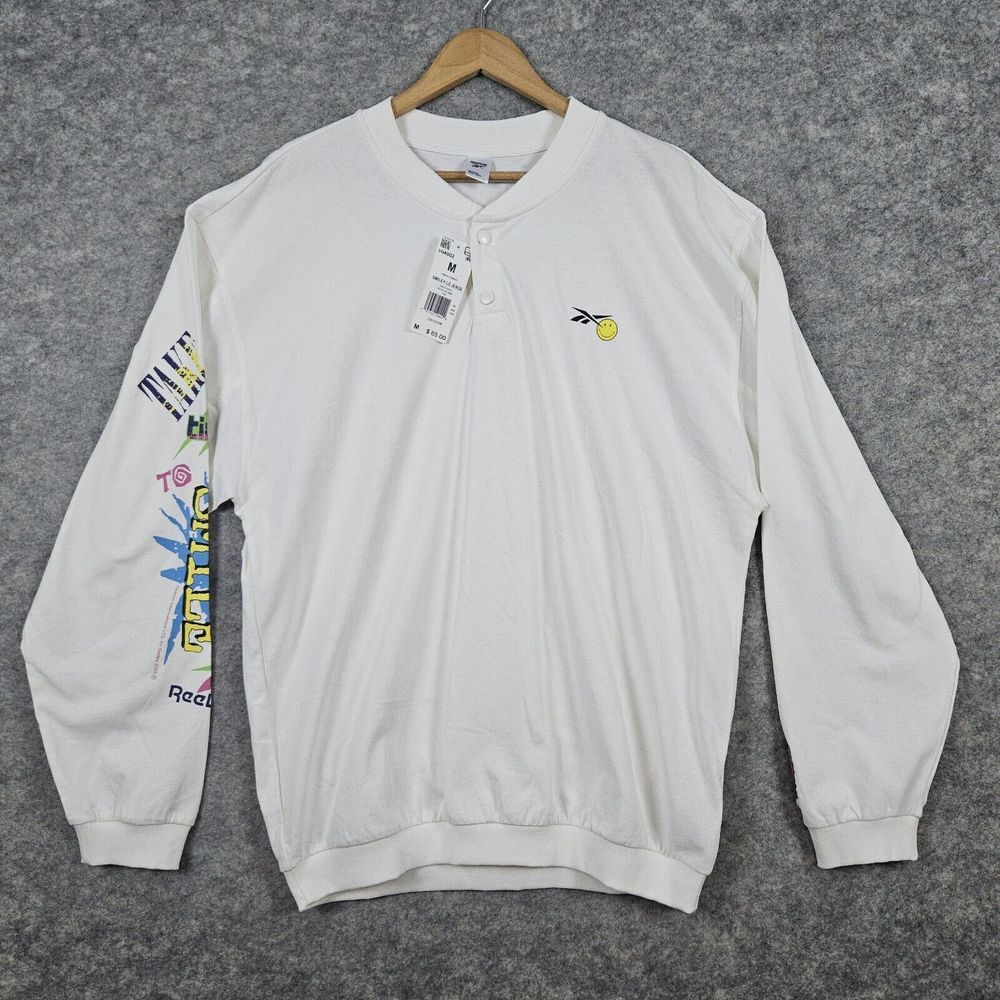 Reebok Smiley Men's Tee T-Shirt Size M White Long Sleeve NEW NWT Snaps DIRT SPOT